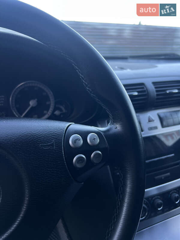 Седан Mercedes-Benz C-Class 2006 в Виннице