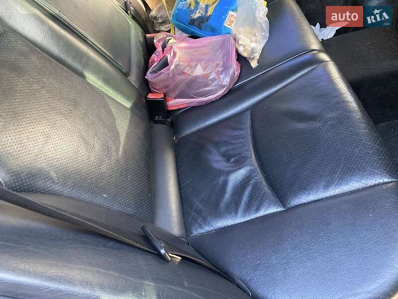 Універсал Mercedes-Benz C-Class 2001 в Києві