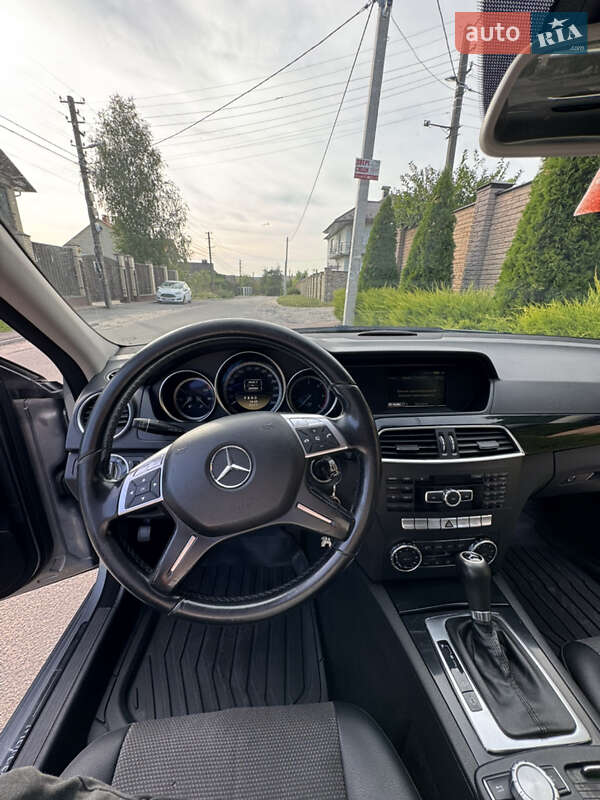Универсал Mercedes-Benz C-Class 2011 в Виннице