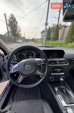 Универсал Mercedes-Benz C-Class 2011 в 
