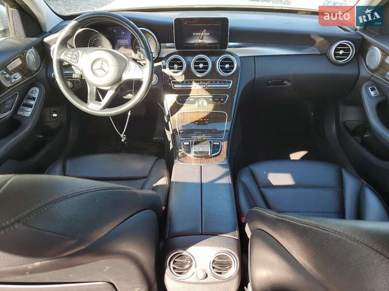 Седан Mercedes-Benz C-Class 2015 в Львове