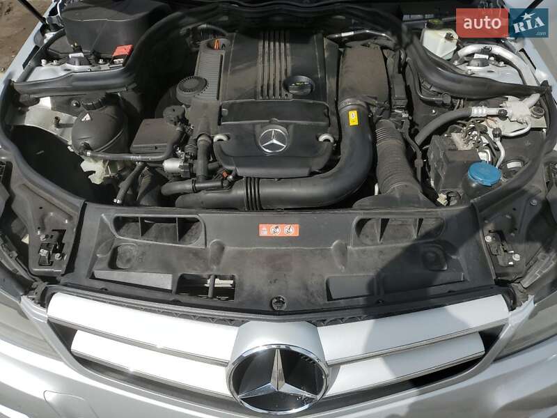 Купе Mercedes-Benz C-Class 2012 в Львові