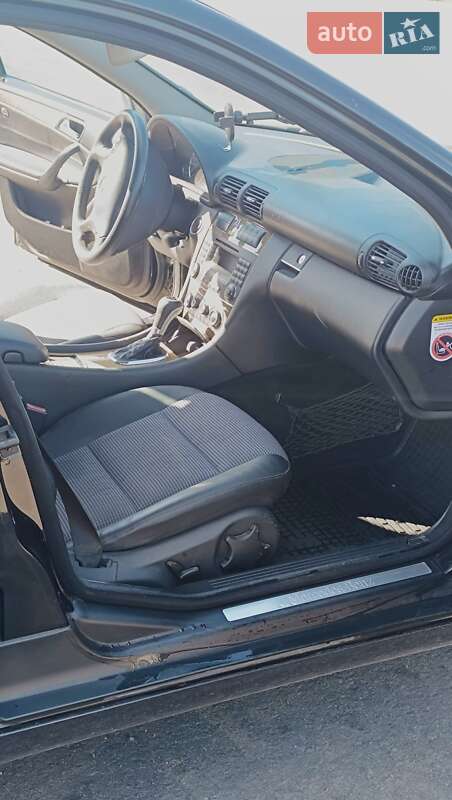 Универсал Mercedes-Benz C-Class 2006 в Коростене