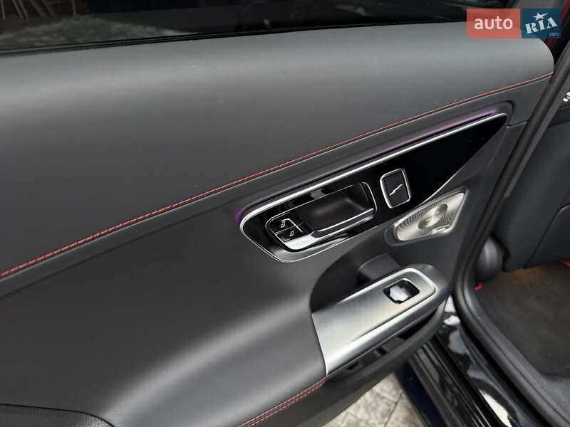 Седан Mercedes-Benz C-Class 2023 в Киеве