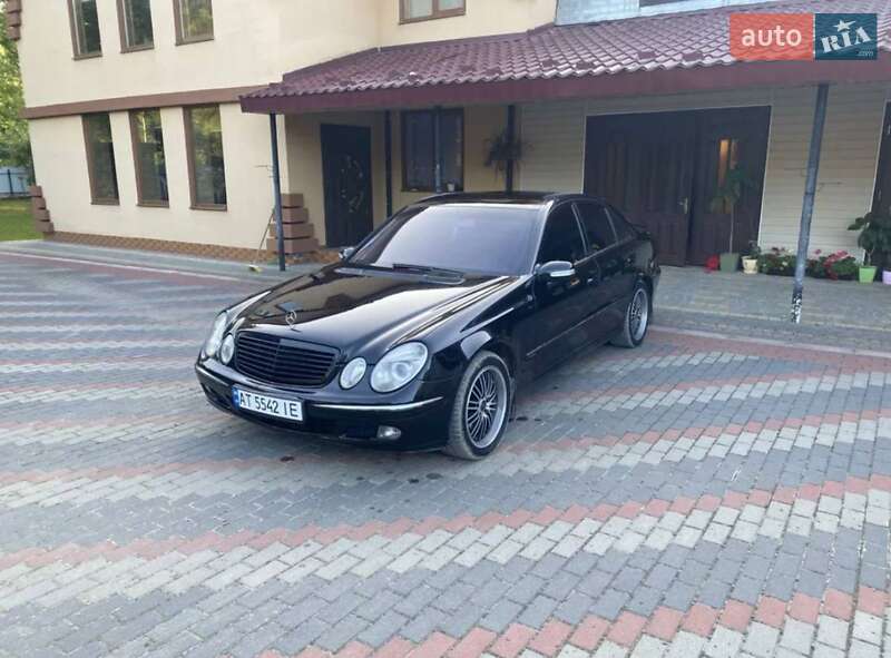 Mercedes-Benz C-Class 2002 Mercedes-Benz C-Class 2002