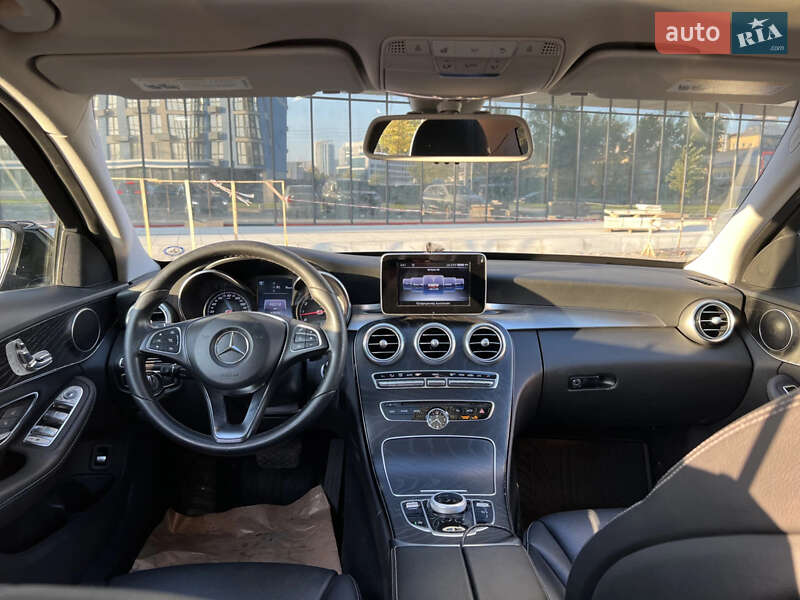 Седан Mercedes-Benz C-Class 2017 в Киеве