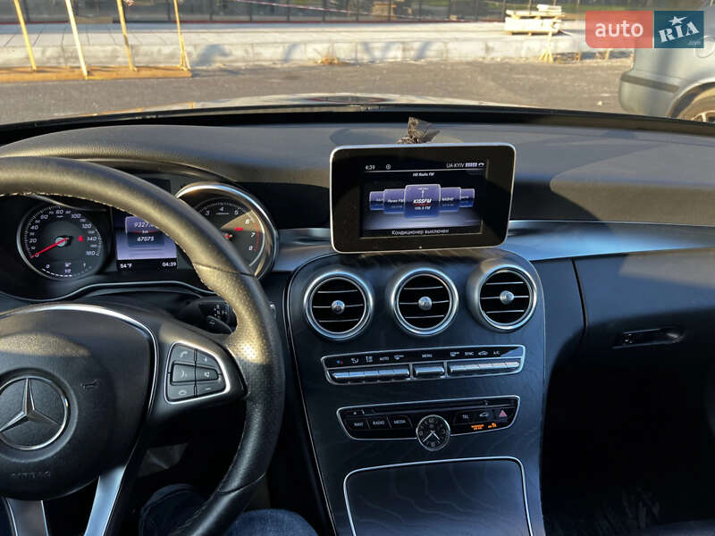 Седан Mercedes-Benz C-Class 2017 в Киеве