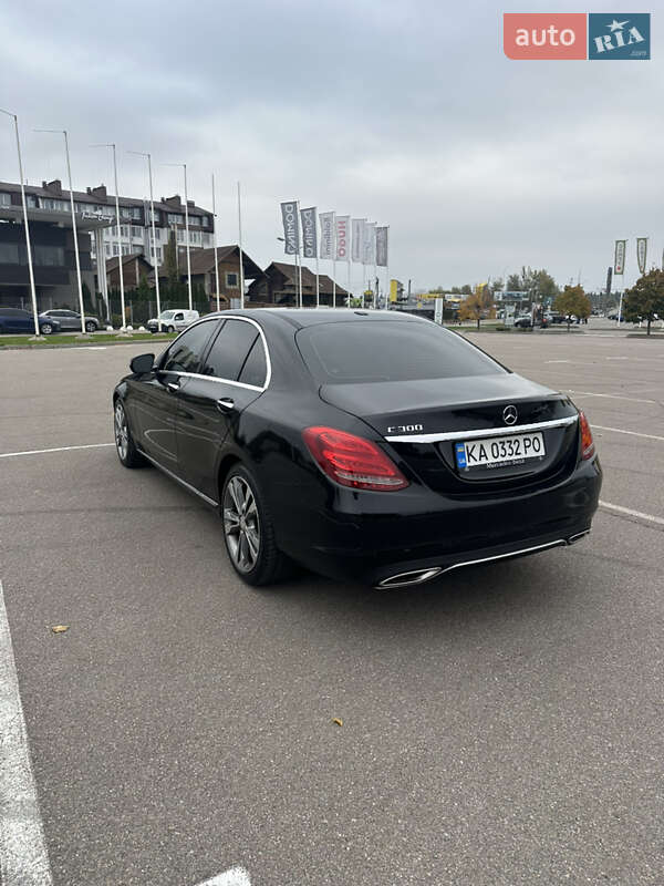 Седан Mercedes-Benz C-Class 2016 в Києві фото 15 Седан Mercedes-Benz C-Class 2016 в Києві