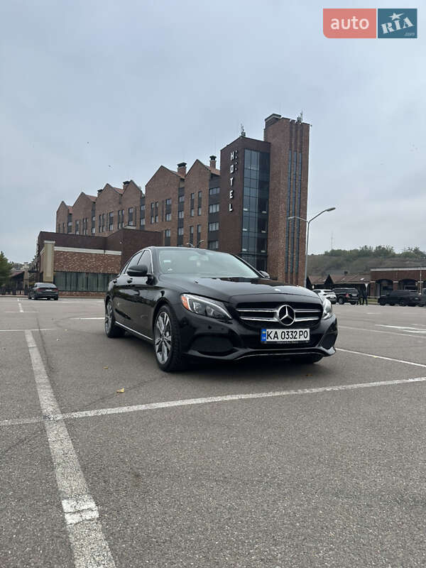 Седан Mercedes-Benz C-Class 2016 в Києві фото 19 Седан Mercedes-Benz C-Class 2016 в Києві