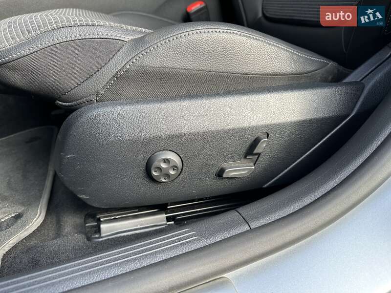 Универсал Mercedes-Benz C-Class 2023 в Киеве фото 22 Универсал Mercedes-Benz C-Class 2023 в Киеве