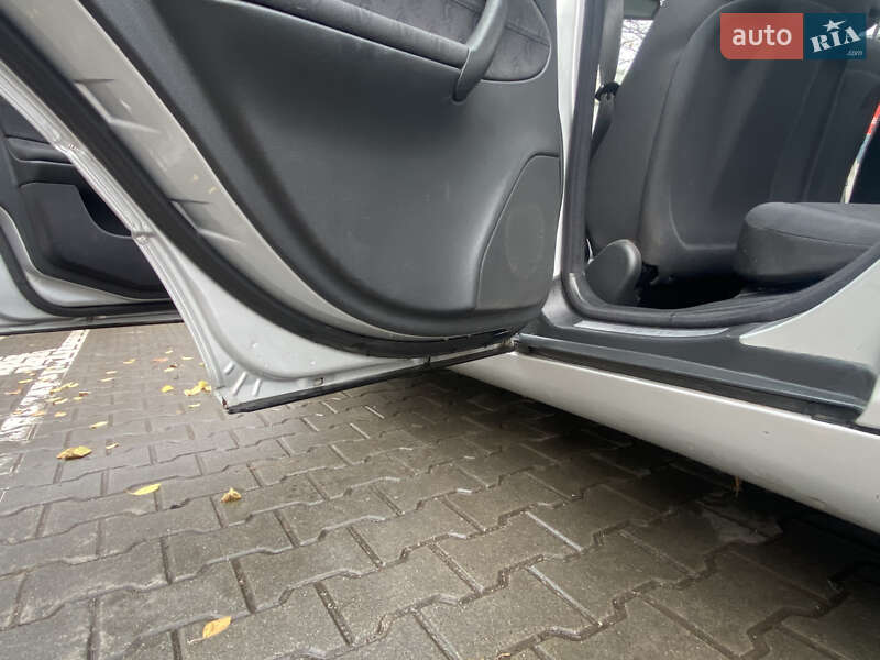 Универсал Mercedes-Benz C-Class 2003 в Житомире фото 8 Универсал Mercedes-Benz C-Class 2003 в Житомире