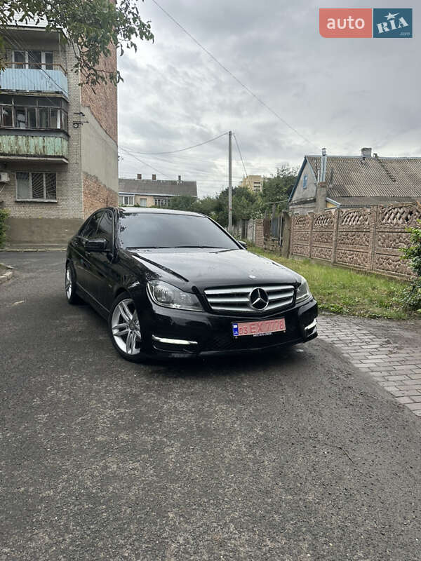 Седан Mercedes-Benz C-Class 2012 в Луцке фото Седан Mercedes-Benz C-Class 2012 в Луцке