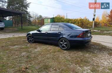 Седан Mercedes-Benz C-Class 2000 в 