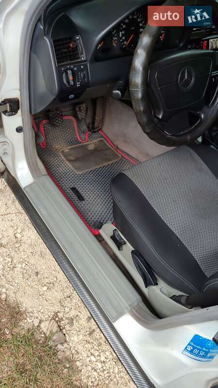 Седан Mercedes-Benz C-Class 1995 в Тернополе фото 5 Седан Mercedes-Benz C-Class 1995 в Тернополе