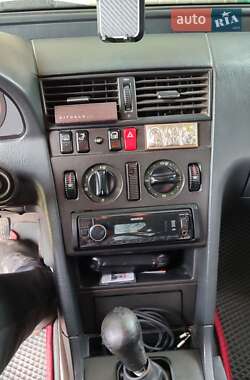 Седан Mercedes-Benz C-Class 1995 в  фото 14 Седан Mercedes-Benz C-Class 1995 в