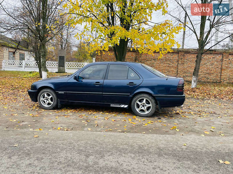 Седан Mercedes-Benz C-Class 1995 в Малій Висці фото 9 Седан Mercedes-Benz C-Class 1995 в Малій Висці