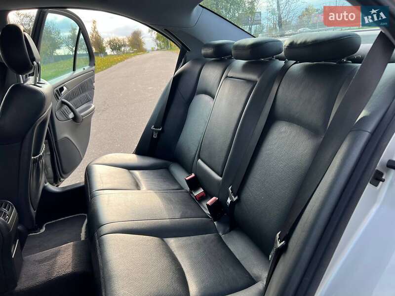 Седан Mercedes-Benz C-Class 2003 в Киеве фото 14 Седан Mercedes-Benz C-Class 2003 в Киеве