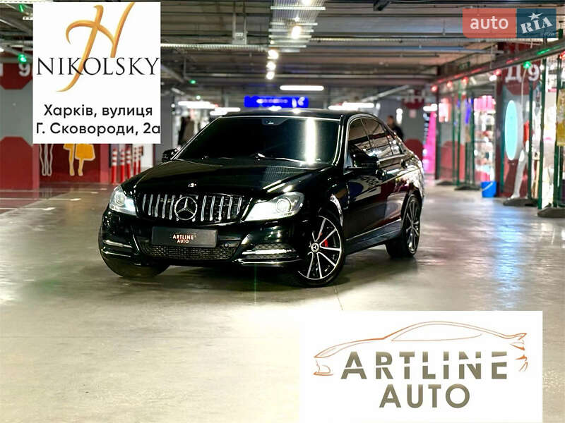 Mercedes-Benz C-Class 2011