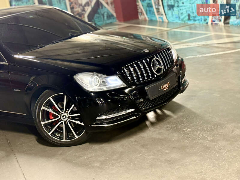 Седан Mercedes-Benz C-Class 2011 в Харкові фото 25 Седан Mercedes-Benz C-Class 2011 в Харкові