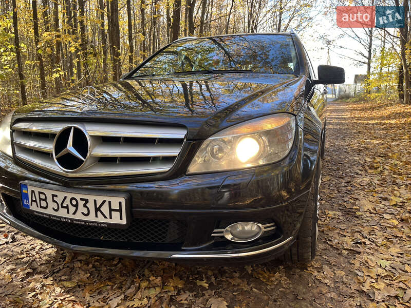 Седан Mercedes-Benz C-Class 2010 в Вінниці фото 3 Седан Mercedes-Benz C-Class 2010 в Вінниці
