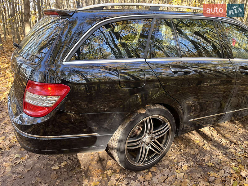 Седан Mercedes-Benz C-Class 2010 в Вінниці фото 27 Седан Mercedes-Benz C-Class 2010 в Вінниці