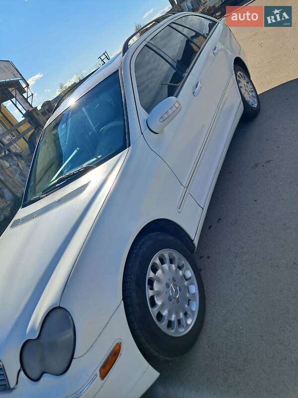 Универсал Mercedes-Benz C-Class 2004 в Ивано-Франковске фото 7 Универсал Mercedes-Benz C-Class 2004 в Ивано-Франковске
