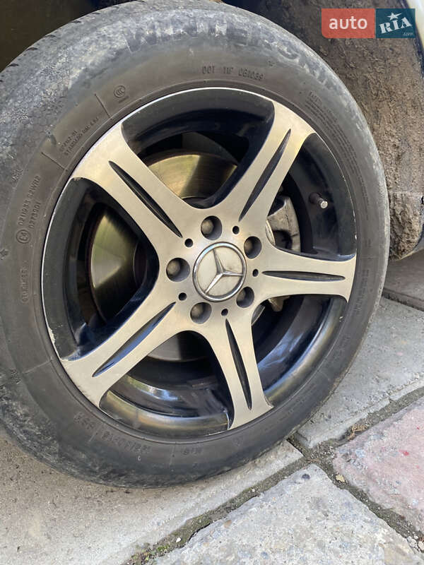 Седан Mercedes-Benz C-Class 2002 в Львове