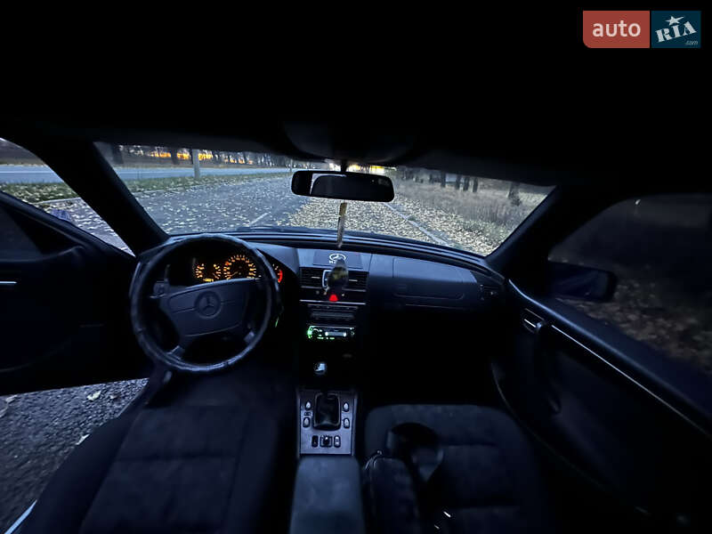Седан Mercedes-Benz C-Class 1997 в Ромнах фото 22 Седан Mercedes-Benz C-Class 1997 в Ромнах
