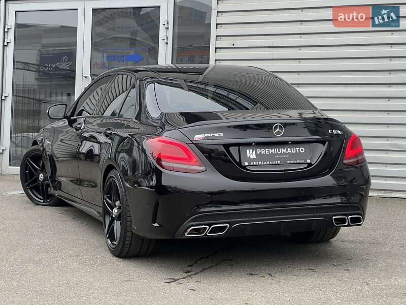 Седан Mercedes-Benz C-Class 2015 в Киеве
