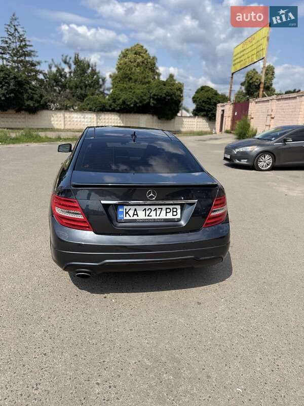 Купе Mercedes-Benz C-Class 2012 в Києві фото 27 Купе Mercedes-Benz C-Class 2012 в Києві