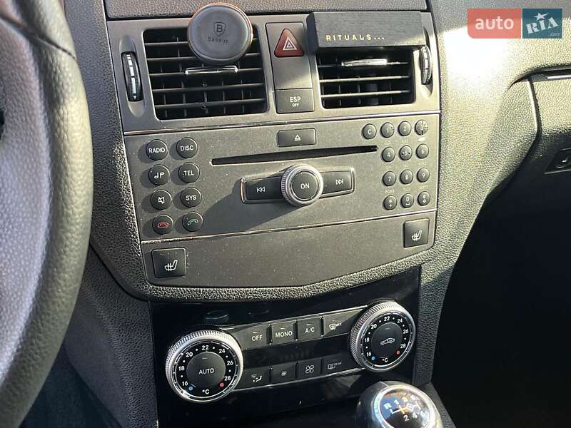 Универсал Mercedes-Benz C-Class 2010 в Киеве