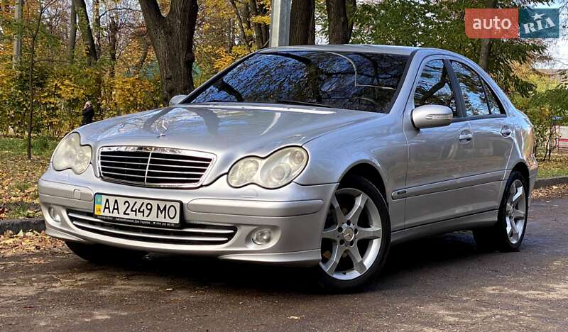 Седан Mercedes-Benz C-Class 2006 в Києві фото 21 Седан Mercedes-Benz C-Class 2006 в Києві