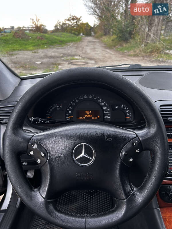 Седан Mercedes-Benz C-Class 2001 в Николаеве