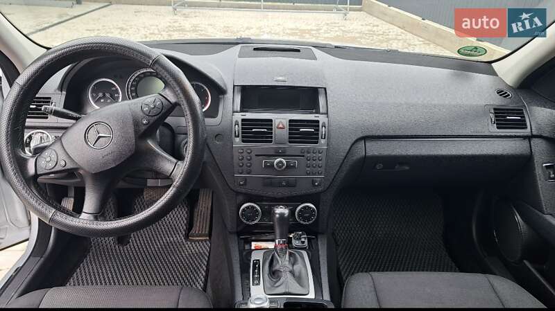 Седан Mercedes-Benz C-Class 2010 в Гнівані фото 3 Седан Mercedes-Benz C-Class 2010 в Гнівані