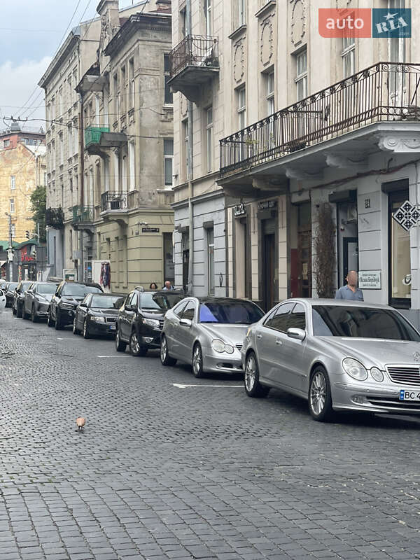 Mercedes-Benz C-Class 2002