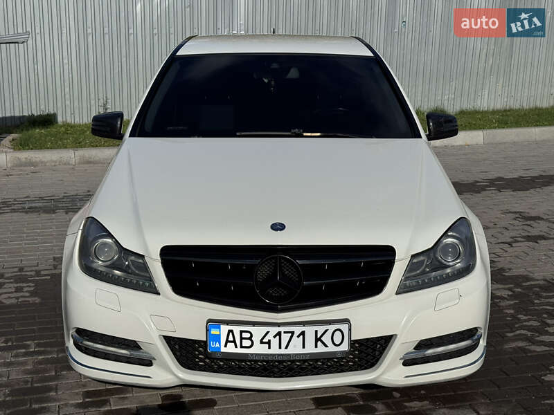 Седан Mercedes-Benz C-Class 2011 в Калинівці