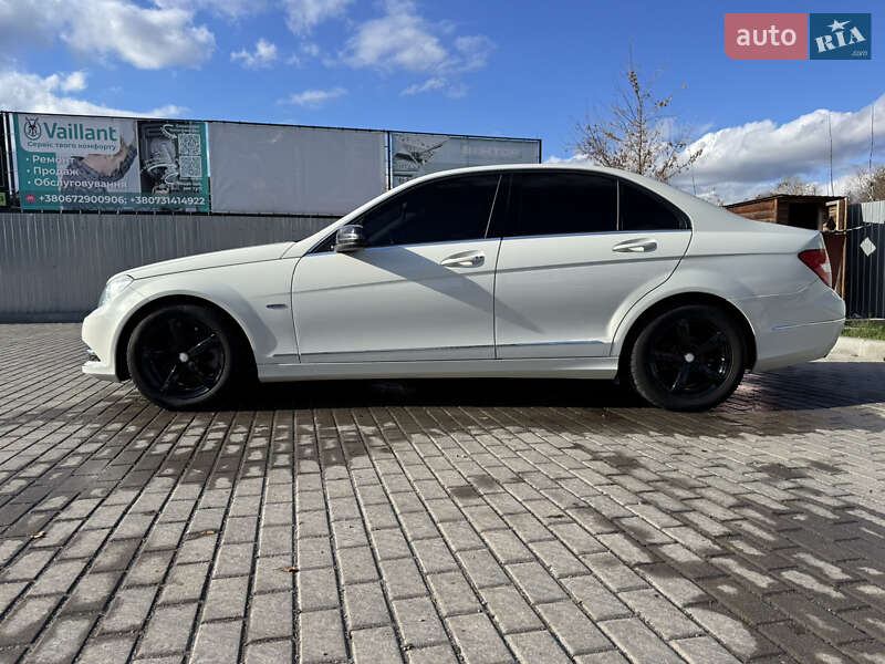Седан Mercedes-Benz C-Class 2011 в Калинівці