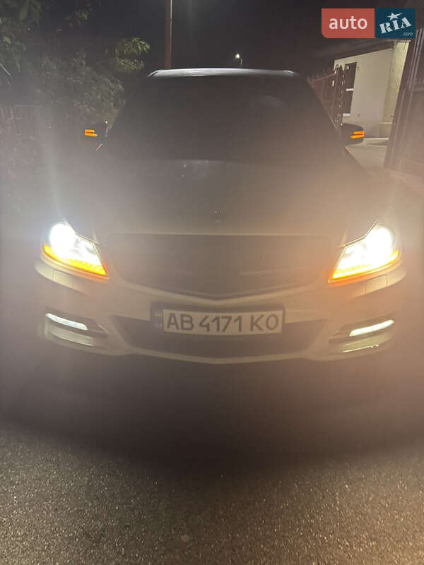 Седан Mercedes-Benz C-Class 2011 в Калинівці