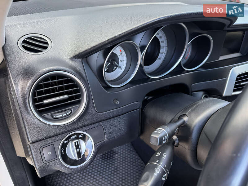 Седан Mercedes-Benz C-Class 2011 в Калинівці