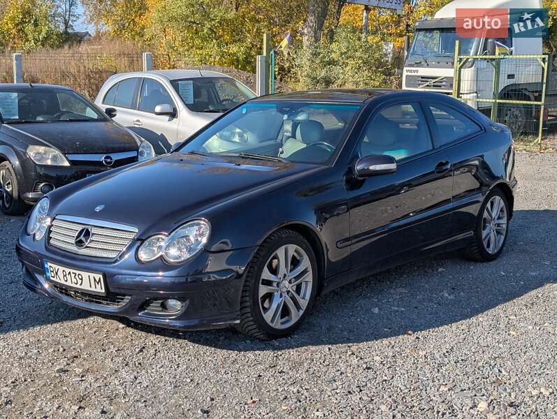 Купе Mercedes-Benz C-Class 2005 в Ровно