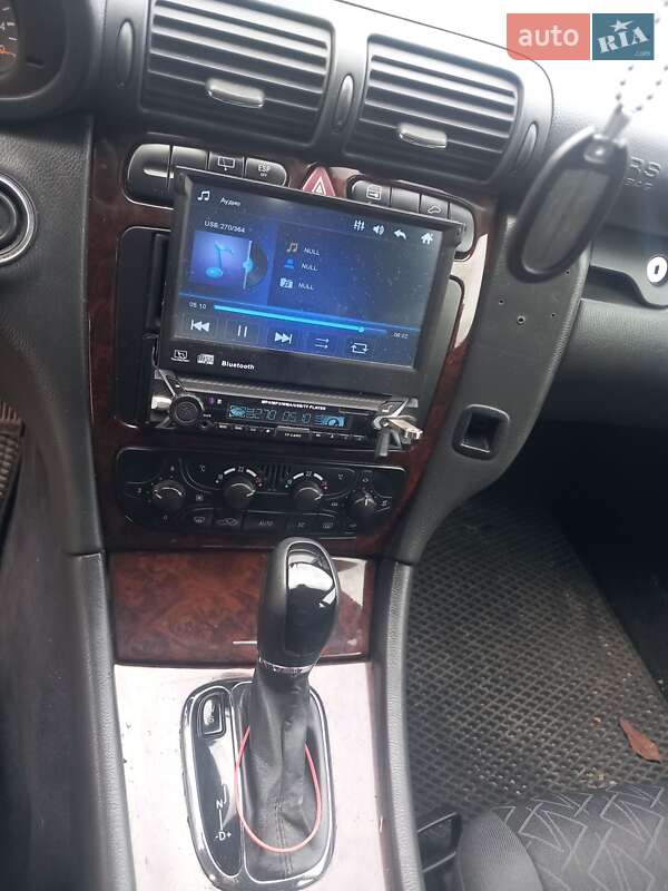 Універсал Mercedes-Benz C-Class 2002 в Луцьку