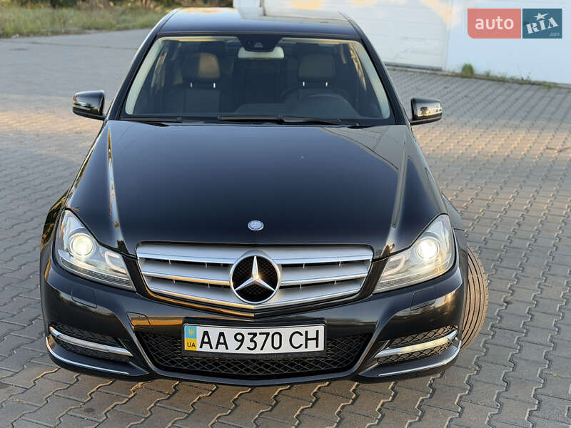 Седан Mercedes-Benz C-Class 2011 в Києві фото 3 Седан Mercedes-Benz C-Class 2011 в Києві