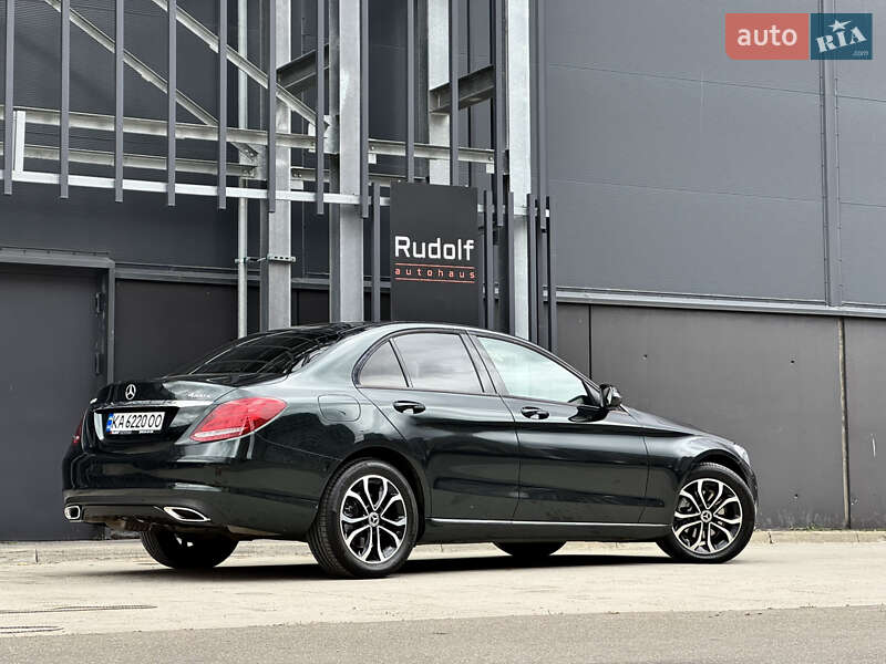 Седан Mercedes-Benz C-Class 2018 в Києві фото 2 Седан Mercedes-Benz C-Class 2018 в Києві