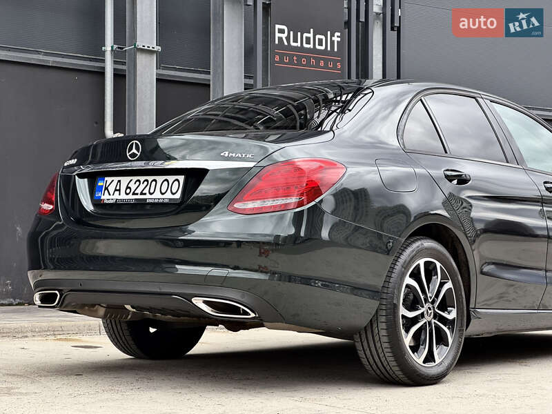 Седан Mercedes-Benz C-Class 2018 в Києві фото 4 Седан Mercedes-Benz C-Class 2018 в Києві