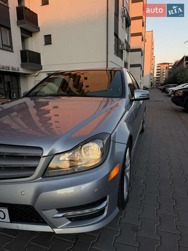 Седан Mercedes-Benz C-Class 2012 в Одесі