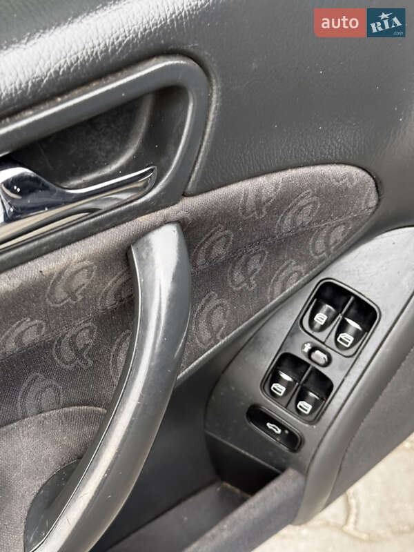 Седан Mercedes-Benz C-Class 2001 в Тернополі