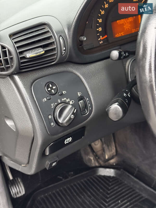 Седан Mercedes-Benz C-Class 2001 в Тернополі