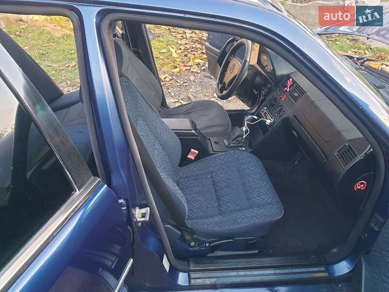 Седан Mercedes-Benz C-Class 1995 в Вінниці фото 18 Седан Mercedes-Benz C-Class 1995 в Вінниці
