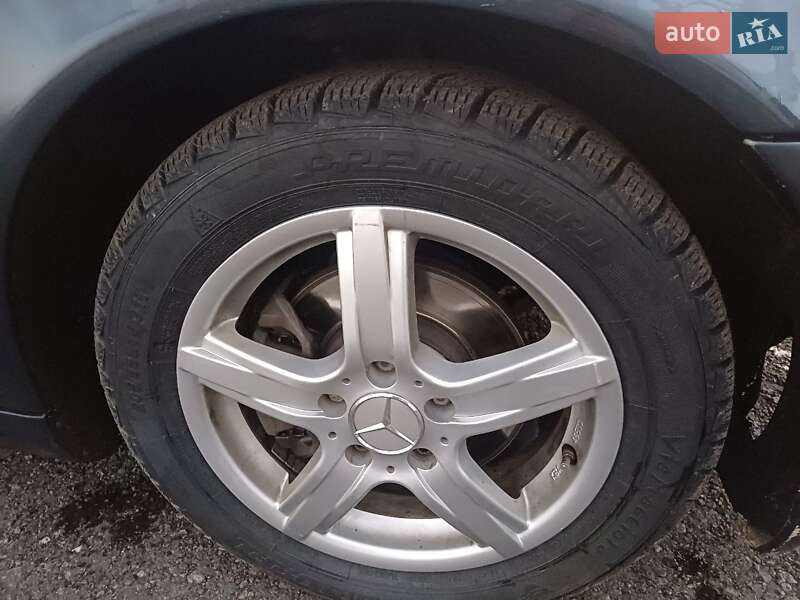 Купе Mercedes-Benz C-Class 2001 в Первомайську фото 8 Купе Mercedes-Benz C-Class 2001 в Первомайську