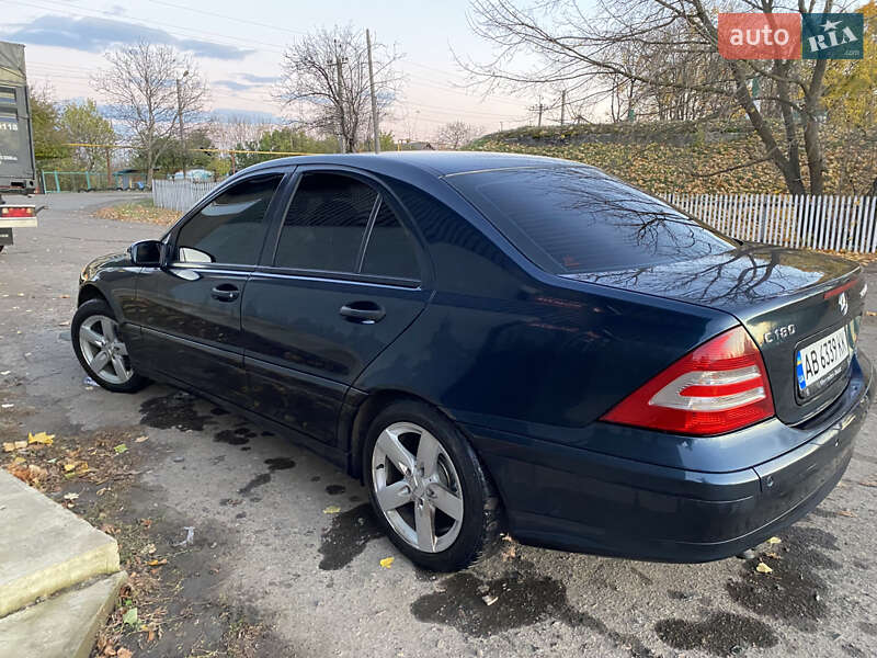 Седан Mercedes-Benz C-Class 2004 в Балті фото 3 Седан Mercedes-Benz C-Class 2004 в Балті